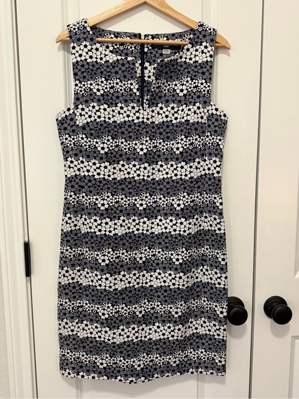 Karl Lagerfeld Navy and White Floral Sheath Dress - Size 8